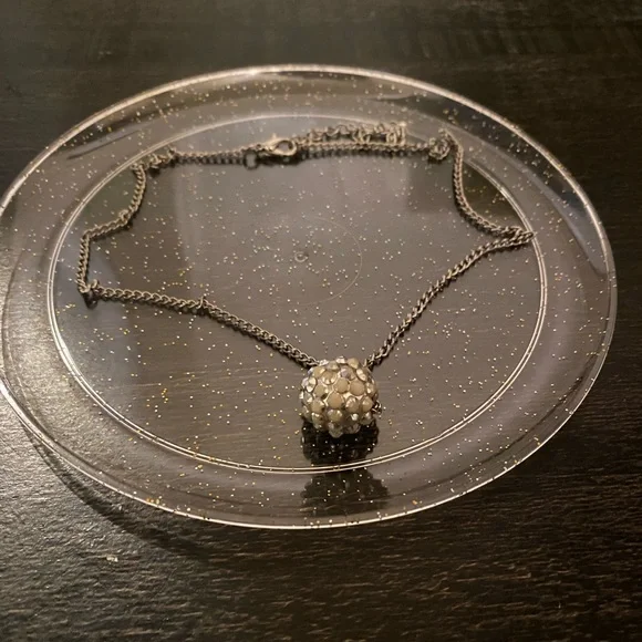 🔹3/$20 Embellished Silver Ball Necklace - Picture 2 of 2